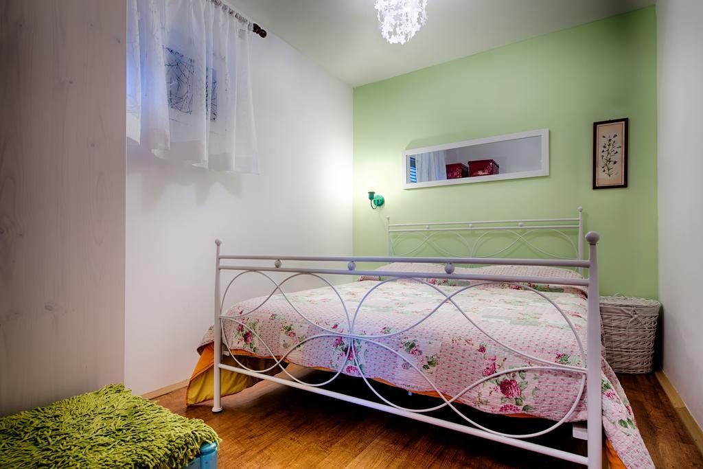 Apartments Popaj Komiža Buitenkant foto